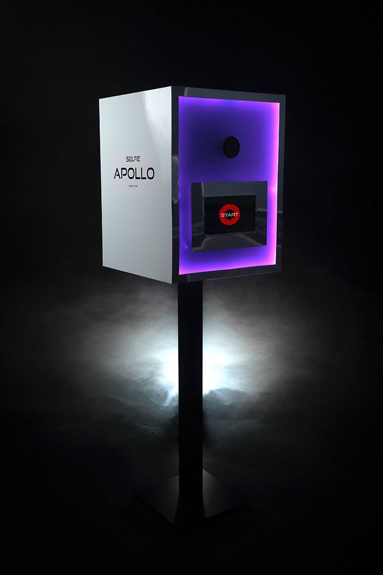 saját készítésű és tervezésű selfiegépünk (Model T-300)